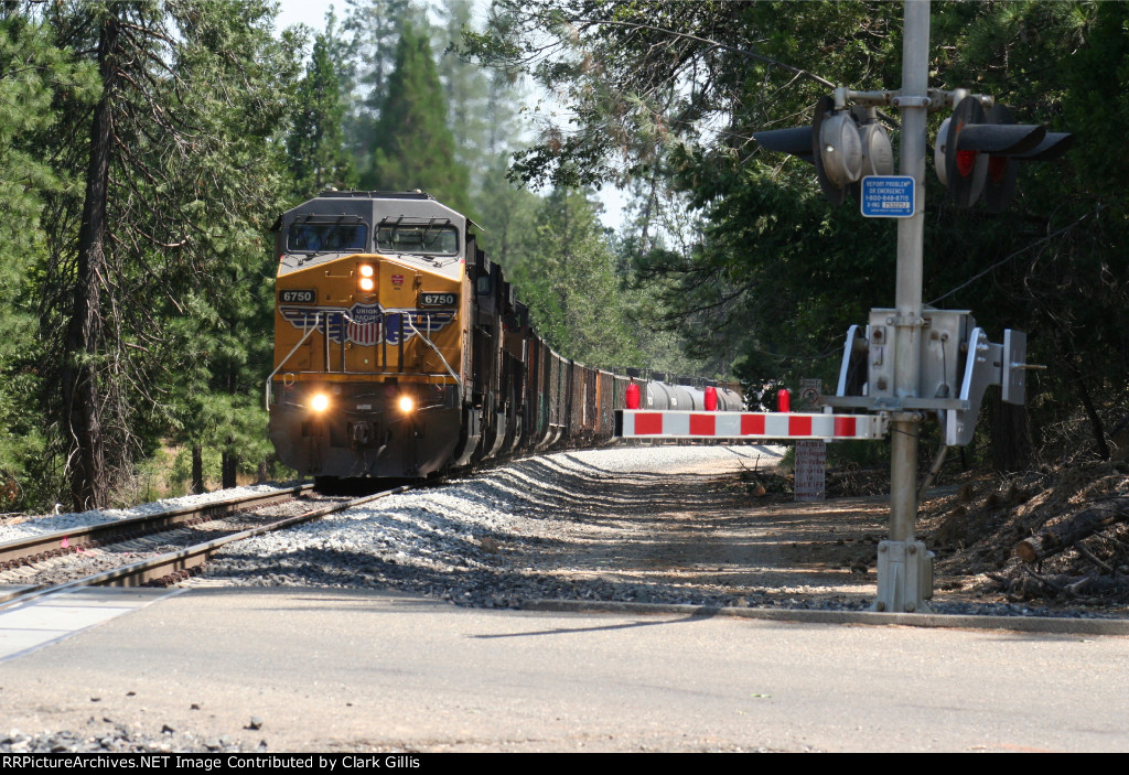 UP 6750 East at Weimar Cross road grade crossing.